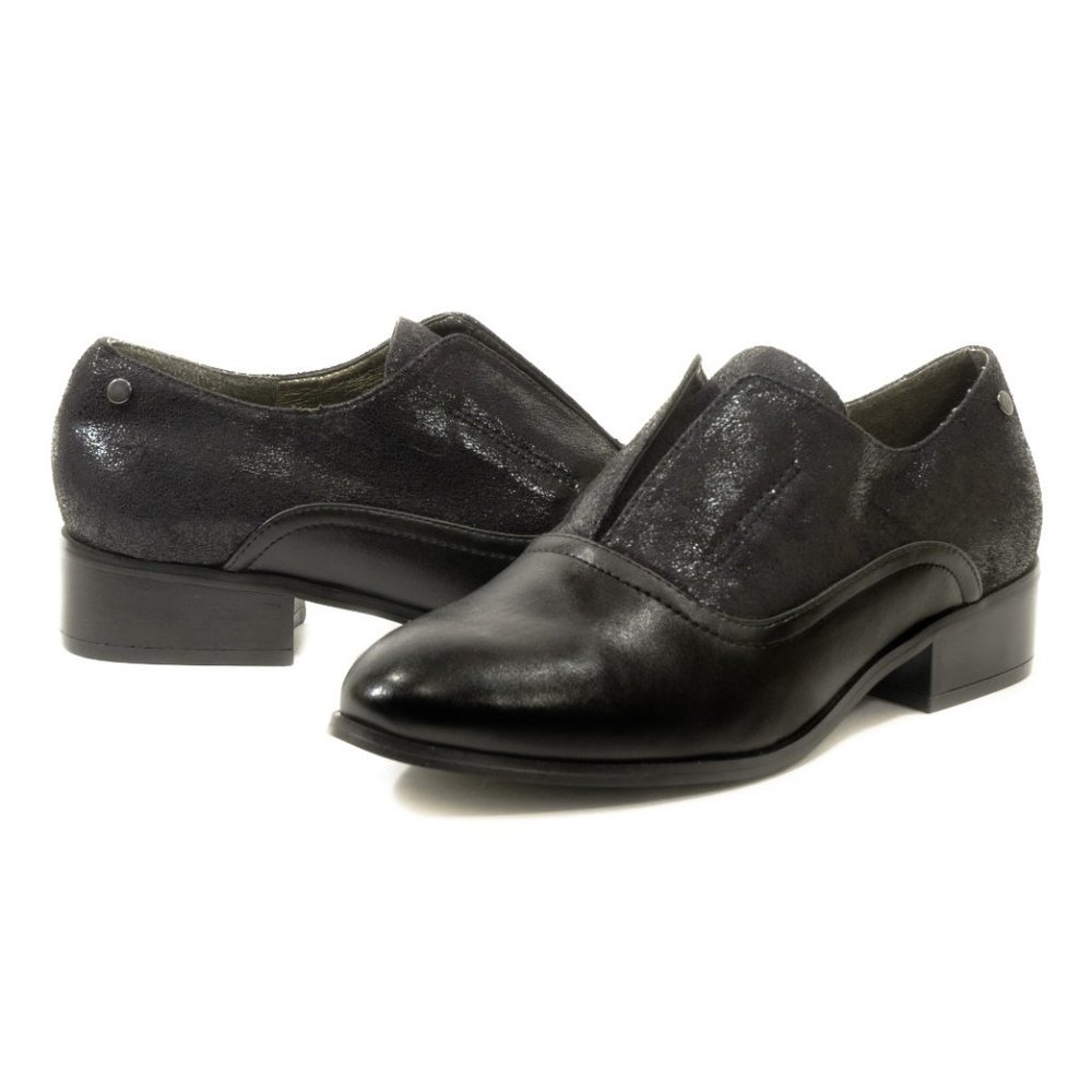 *** SOLD ***   New!! CROWN VINTAGE "Fiorella" Shoe